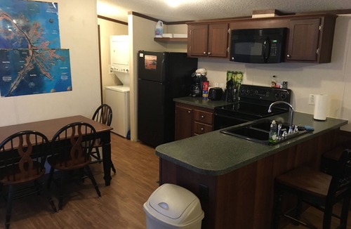 Boothville-Venice Cabin | "Clean/Maintained Fully Furnished Lodging"-Wigeon