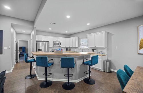 Ponchatoula House | Close to Chappapeela Open Floor plan with Pool