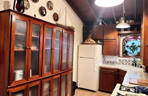 La Porte Cottage | Coastal Cottage with GREAT views! Relax and enjoy nature; Beach Fishing, HOTTUB