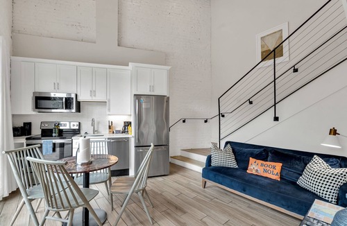 Faubourg Marigny Hotel | Colorful Stay across French Quarter & Frenchmen