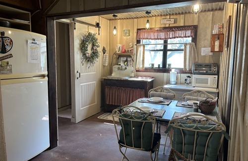 Pecan Acres Cabin | Come explore our Rustic cabin, & trails!