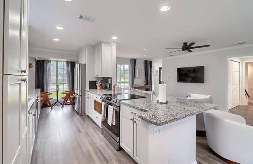 Round Rock West House | Come home to a thoughtfully designed home for Round Rock/Austin professionals