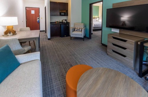 New Iberia Hotel | Comfort Inn & Suites New Iberia - Avery Island