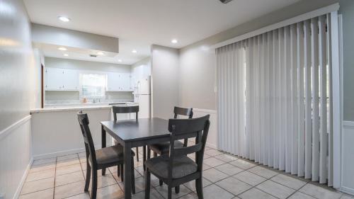 Mobile House | Comfortable Cozy Getaway 3 Bedroom with Gameroom
