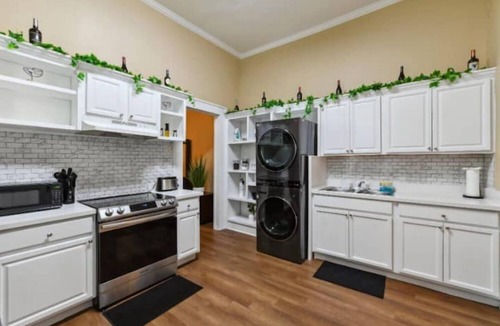 Saint Claude House | Comfortable New Orleans Shotgun