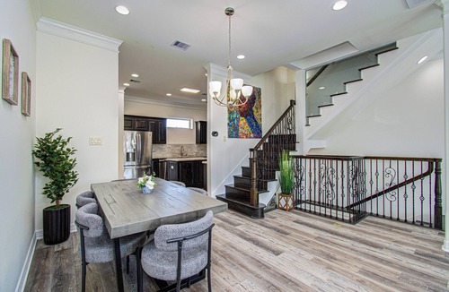 MacGregor House | Comfortable Townhome in TX Medical Center, near NRG & Downtown