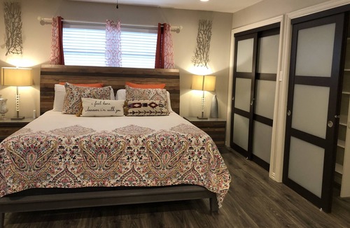 DeSoto House | Comfy, Spacious yet affordable ! Just what you Deserve !