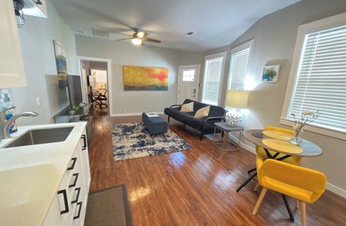 Mahncke Park Apartment | Complete Cozy Stylish 1BR/1BA Near Downtown