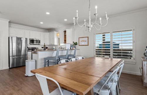 Rockport House | Copano Bay Waterfront Private Dock Family Fishing