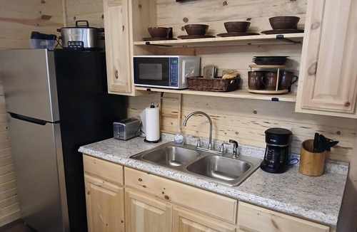 Corn Cabin | Corn Creek Cabin - A little slice of heaven!