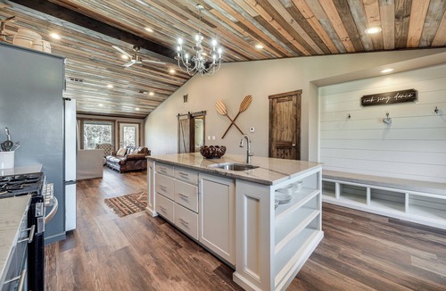 Gillham House | Cossatot River Retreat: Home w/Fire Pit & Grill