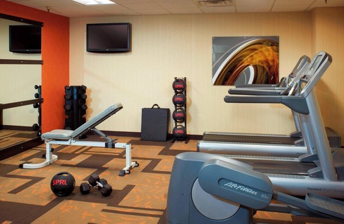 Deerfield Hotel | Courtyard by Marriott Chicago Deerfield