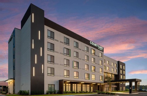 Milton Hotel | Courtyard by Marriott Lafayette South