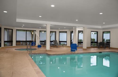 Lafayette Hotel | Courtyard Lafayette Airport