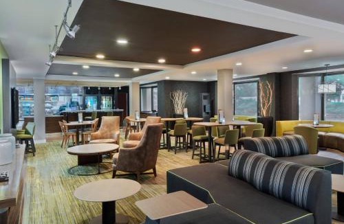 Lafayette Hotel | Courtyard Lafayette Airport