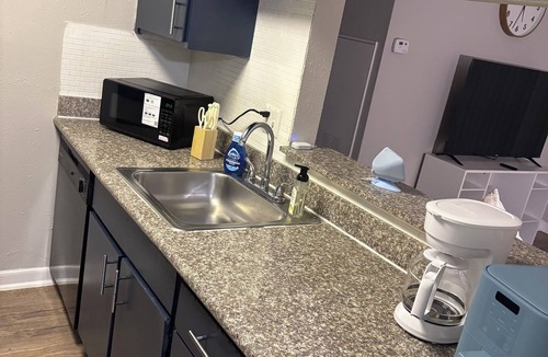 Braeswood Place Apartment | Cozy 1-bedroom apartment in Prime Location!