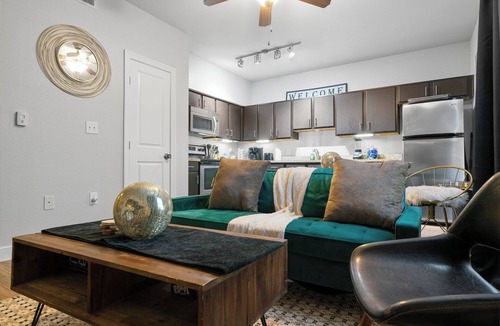 South Congress Apartment | Cozy 1-bedroom apartment in Austin fitness room minutes from Downtown