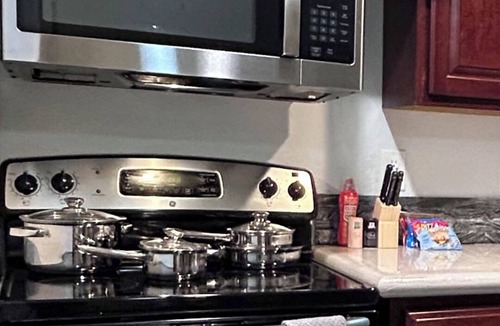 Sanger Apartment | Cozy 1-bedroom apartment in Sanger