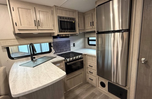 Flint House | Cozy 1-bedroom recreational vehicle in Flint, TX with AC