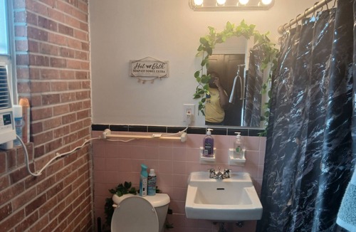 Highlands - Perkins Apartment | Cozy 1-bedroom with AC and WiFi in charming Baton Rouge near LSU