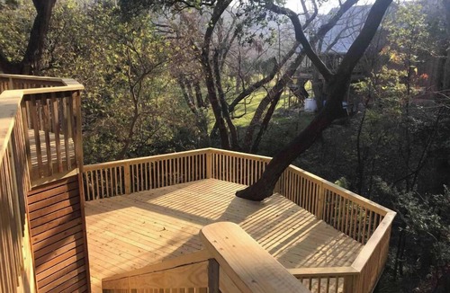 Manana West House | Cozy 1970's Texas Ranch