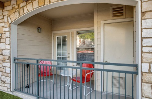 McNeil Apartment | Cozy 1BR in Champion City Park 8762