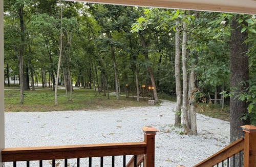 Redbird Smith Cabin | Cozy 2-bedroom “Copper Ridge”cabin trout fishing River Access: exotic hardwoods