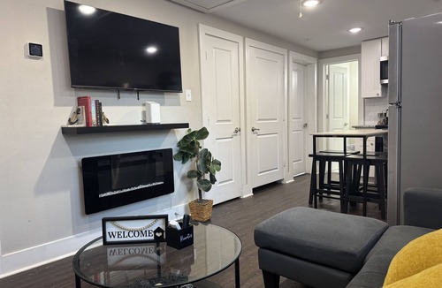 Greater East End House | Cozy 2-bedroom house with AC in vibrant Houston