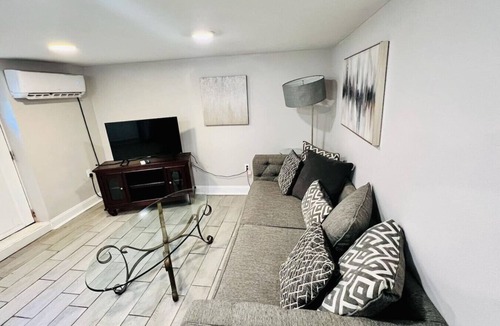 Holy Cross District Apartment | Cozy 2 Bedroom on Saint Claude