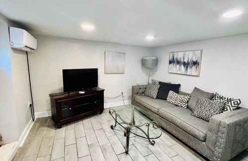 Holy Cross District Apartment | Cozy 2 Bedroom on Saint Claude
