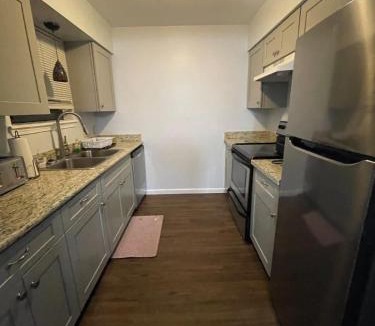 Shenandoah House | Cozy 2BR 2BA apt close to Siegen & Womans