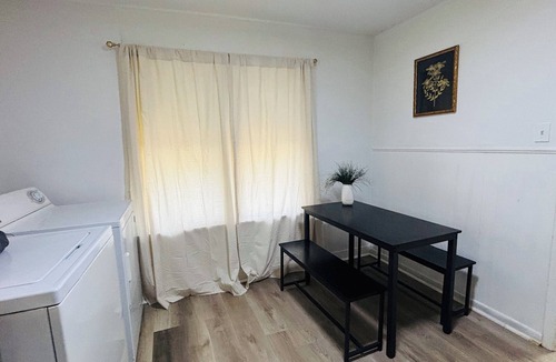 Highland Historic District Apartment | Cozy 2BR Retreat TVs in Every Room Streaming Included