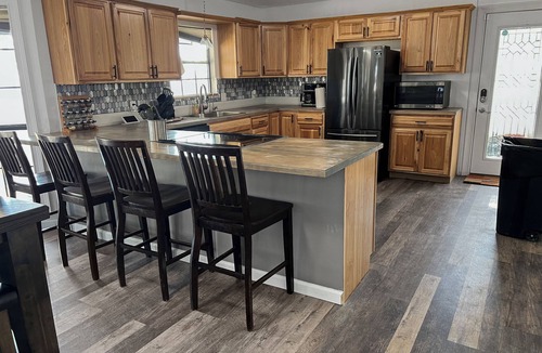 Breckenridge Cabin | Cozy 3-bedroom beach front cabin quiet, cozy, pirate themed beach getaway
