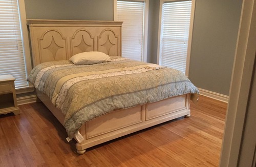 Killian House | Cozy 3 bedroom house that sits on a secluded dead end road.
