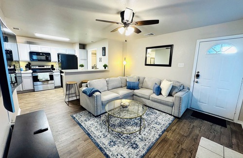 Glenn Heights House | Cozy 3BR/2BA house in wonderful Glenn Heights with Backyard & Garage