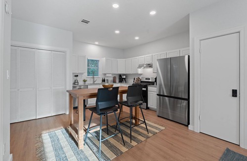 Blackshear-Prospect Hill House | Cozy 4BR Retreat w/Game Room, Fire Pit, Hot Tub, & Backyard Fun