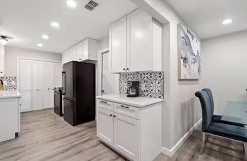 Parker Lane House | Cozy 5BR Home | Sleeps 12 | Near Downtown Austin