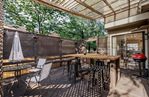 Wells Branch House | Cozy Austin Stay ★ Massage Chair Outdoor Grill Bar Sleeps 10 Lake Trail