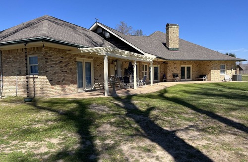 Bourg House | COZY BAYOU - Spacious Home on Bayou Petit Caillou. SLEEPS 14