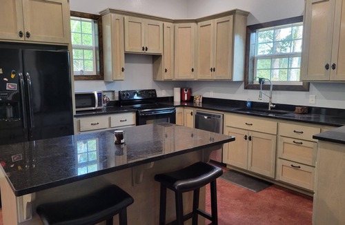 Elkins Cabin | Cozy cabin 16 miles from Razorback Stadium great for game weekends. No pets.