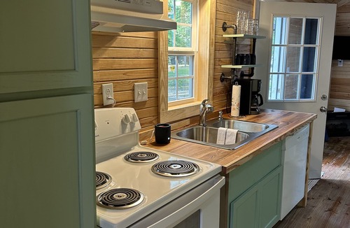 Alleene Cabin | Cozy Cabin getaway near Millwood Lake, Ashdown AR, Little River County