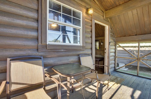 Crown Point Apartment | Cozy Cabin w/Pool Access Near NOLA!