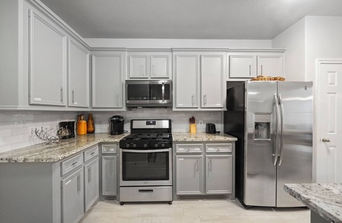 Conroe House | Cozy, Comfy, Warm Relaxing Home