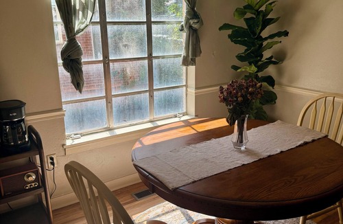North Little Rock House | Cozy cottage-style retreat in a quiet North Little Rock neighborhood