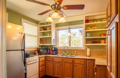 Lake Charles Cottage | Cozy Hideaway on the Calcasieu River