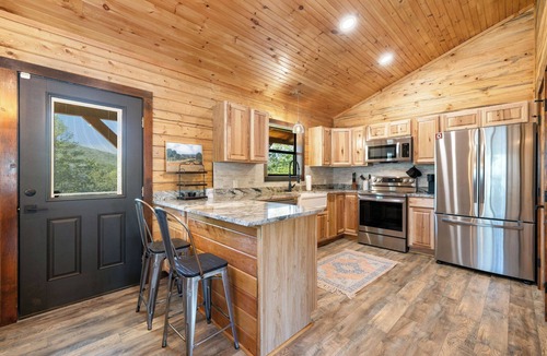 Pickens Cabin | Cozy hilltop cabin in the Kiamichi Mountains