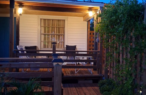 Bay Front To La Porte House | Cozy Home 2-bedroom in La Porte, Texas n2 minutes to Sylvan Beach Park