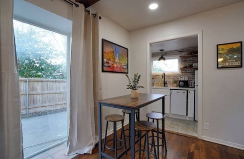Arlington Heights Apartment | Cozy Home in Arlington Heights Close to TCU and Dickeys Arena