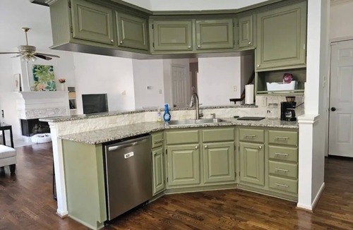 Clear Lake House | Cozy home in Clear Lake Near NASA and hospitals