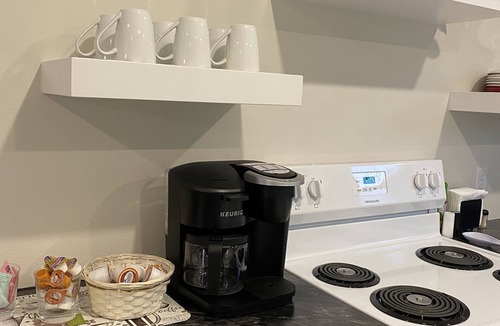 Hatfield Cabin | Cozy, Modern Cabin with Private Hot Tub, Sleeps 6, Direct ATV Trail Access!